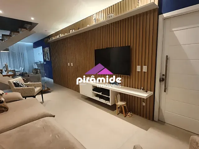 Casa com 250m² 4 quartos e 5 banheiros, à venda, no bairro Residencial Colinas em Caçapava