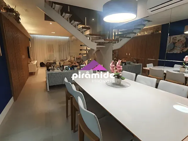 Casa com 250m² 4 quartos e 5 banheiros, à venda, no bairro Residencial Colinas em Caçapava