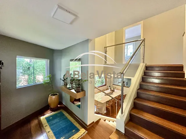 Casa com 733m² 4 quartos e 6 banheiros, à venda, no bairro São Paulo II em Cotia