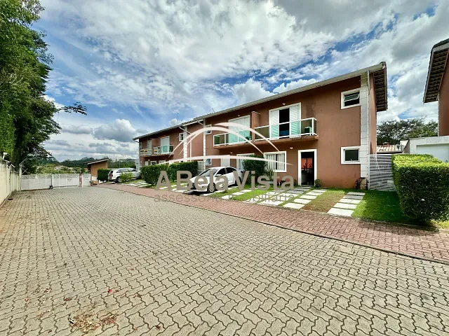 Casa 3 quartos e 2 banheiros, à venda, no bairro Jardim Pioneiro em Cotia