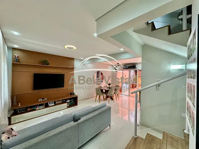 Casa 3 quartos e 2 banheiros, à venda, no bairro Jardim Pioneiro em Cotia
