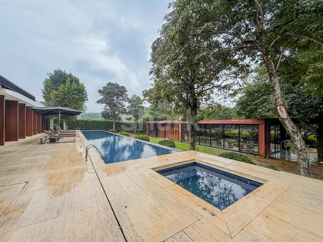 Casa com 2600m² 4 quartos e 6 banheiros, à venda ou para alugar, no bairro Fazenda Boa Vista em Porto Feliz
