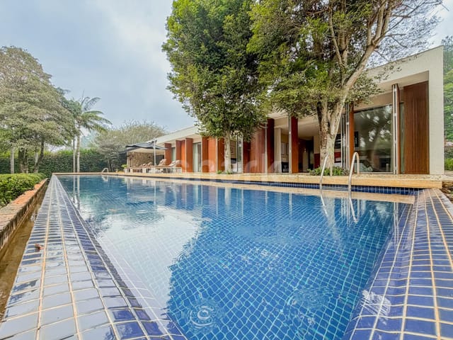 Casa com 2600m² 4 quartos e 6 banheiros, à venda ou para alugar, no bairro Fazenda Boa Vista em Porto Feliz