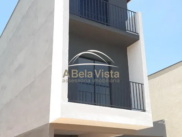 Casa com 125m² 3 quartos e 2 banheiros, à venda, no bairro Das Pedras em Cotia