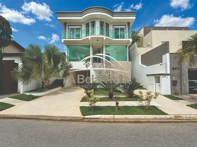 Casa com 361m² 5 quartos e 6 banheiros, à venda, no bairro São Paulo II em Cotia