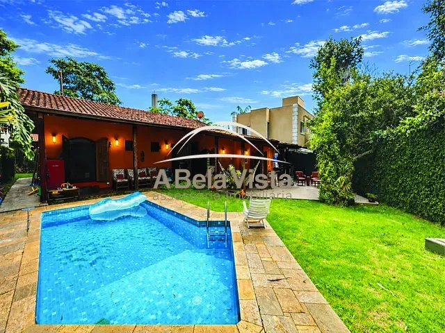 Casa com 360m² 3 quartos e 3 banheiros, à venda, no bairro São Paulo II em Cotia