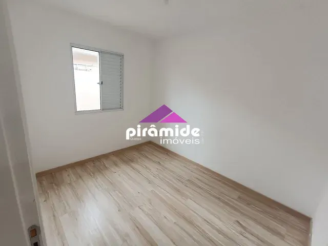 Casa com 64m² 2 quartos e 1 banheiro, à venda, no bairro Jardim Layr em Mogi das Cruzes