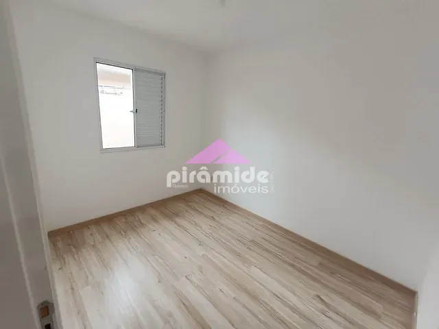 Casa com 64m² 2 quartos e 1 banheiro, à venda, no bairro Jardim Layr em Mogi das Cruzes