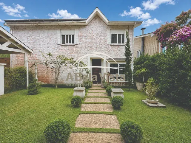Casa com 761m² 4 quartos e 6 banheiros, à venda, no bairro Jardim das Paineiras em Cotia