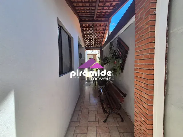Casa 3 quartos e 3 banheiros, à venda, no bairro Praia das Palmeiras em Caraguatatuba