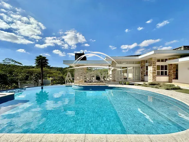 Casa com 5503m² 4 quartos e 6 banheiros, para alugar, no bairro Parque Silvino Pereira em Cotia