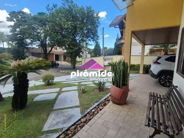 Casa com 494m² 4 quartos e 5 banheiros, à venda, no bairro Jardim Aquarius em São José dos Campos