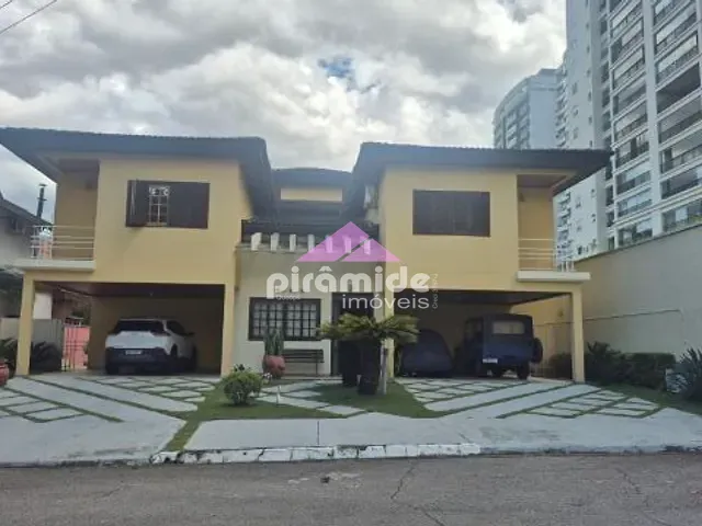 Casa com 494m² 4 quartos e 5 banheiros, à venda, no bairro Jardim Aquarius em São José dos Campos