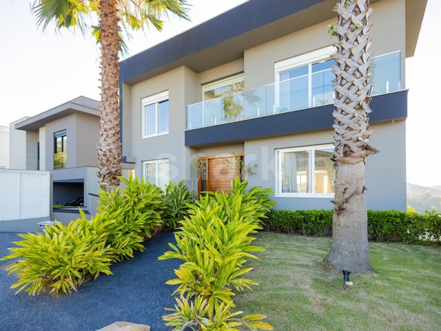 Casa com 490m² 3 quartos e 6 banheiros, à venda, no bairro Alphaville em Santana de Parnaíba