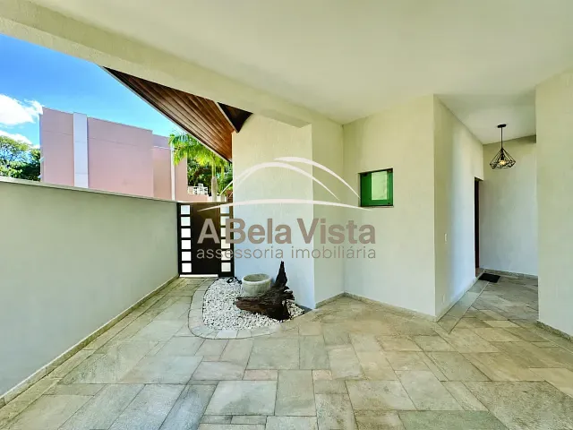 Casa com 519m² 4 quartos e 5 banheiros, à venda, no bairro São Paulo II em Cotia