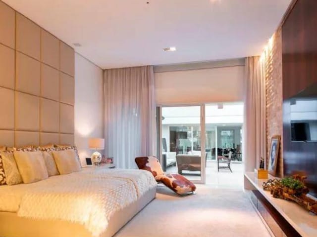 Casa com 1200m² 5 quartos e 8 banheiros, à venda, no bairro Tamboré em Santana de Parnaíba