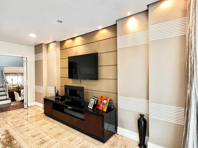 Casa com 700m² 4 quartos e 7 banheiros, à venda, no bairro Alphaville em Santana de Parnaíba