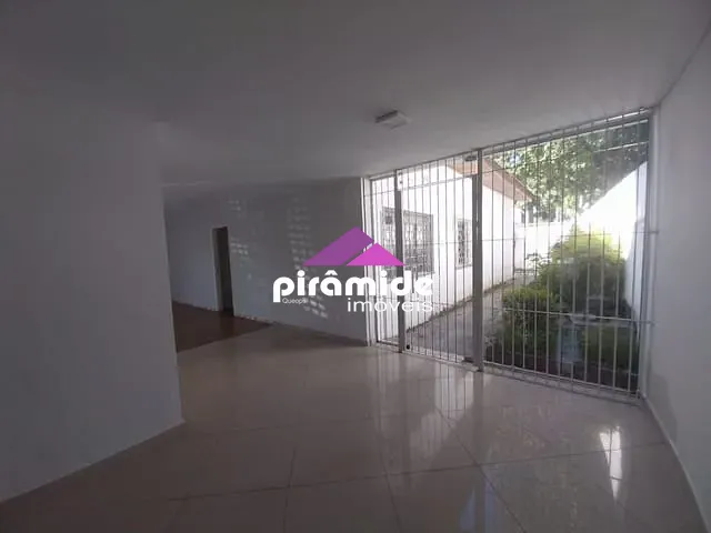 Casa para alugar, no bairro Vila Betânia em São José dos Campos
