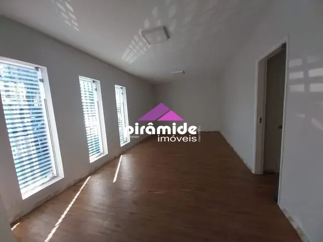 Casa para alugar, no bairro Vila Betânia em São José dos Campos