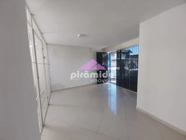 Casa para alugar, no bairro Vila Betânia em São José dos Campos