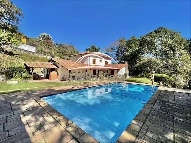 Casa com 3542m² 4 quartos e 4 banheiros, à venda, no bairro Moinho Velho em Embu das Artes
