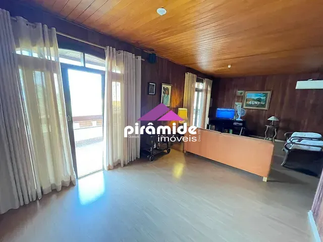 Casa 4 quartos e 2 banheiros, à venda, no bairro Massaguaçu em Caraguatatuba