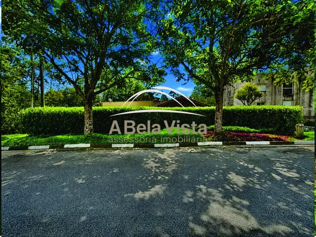 Casa com 822m² 4 quartos e 4 banheiros, à venda, no bairro Jardim Indaiá em Embu das Artes