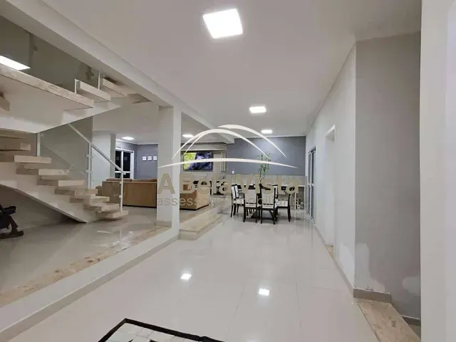 Casa com 420m² 3 quartos e 4 banheiros, à venda, no bairro Transurb em Itapevi