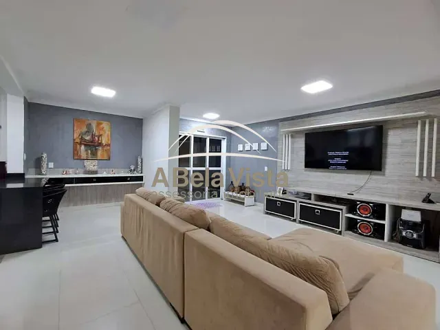 Casa com 420m² 3 quartos e 4 banheiros, à venda, no bairro Transurb em Itapevi