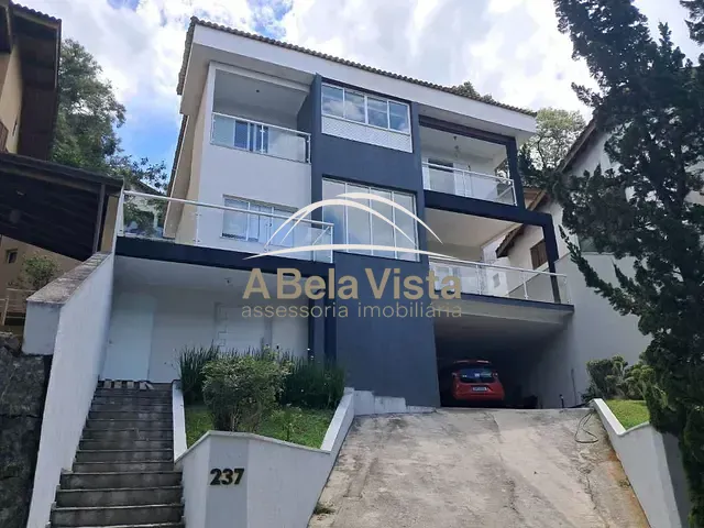 Casa com 420m² 3 quartos e 4 banheiros, à venda, no bairro Transurb em Itapevi