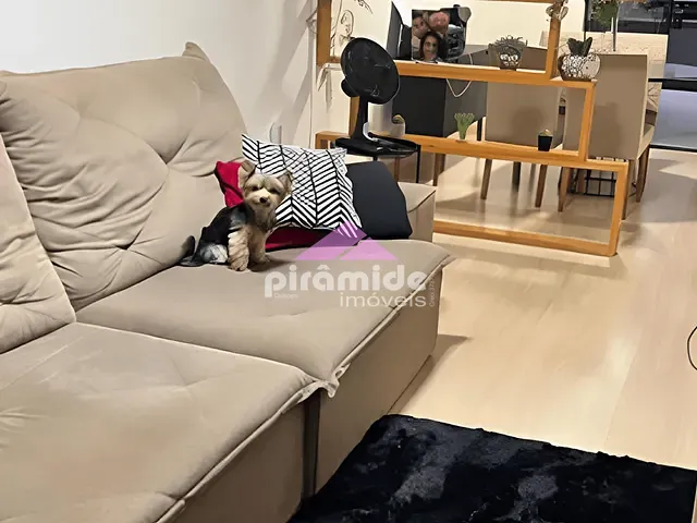 Casa com 122m² 2 quartos e 2 banheiros, à venda, no bairro Eugênio de Mello em São José dos Campos