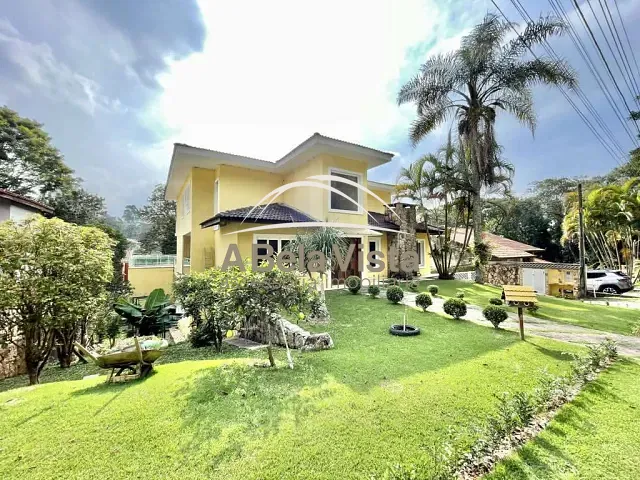 Casa com 720m² 4 quartos e 6 banheiros, à venda, no bairro Transurb em Itapevi