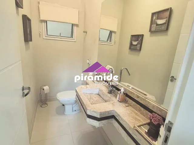 Casa com 250m² 4 quartos e 4 banheiros, à venda ou para alugar, no bairro Urbanova em São José dos Campos