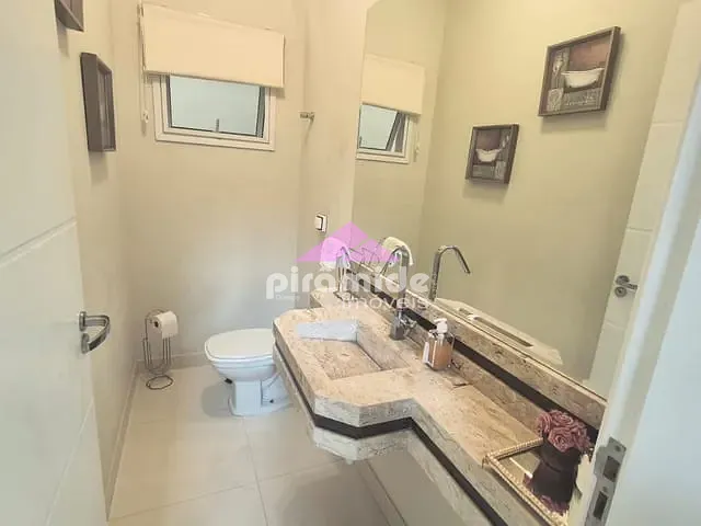 Casa com 250m² 4 quartos e 4 banheiros, à venda, no bairro Urbanova em São José dos Campos
