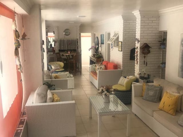 Casa com 700m² 4 quartos e 4 banheiros, à venda, no bairro Alphaville em Santana de Parnaíba