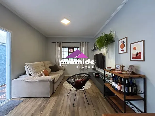 Casa com 125m² 2 quartos e 2 banheiros, à venda, no bairro Residencial Ana Maria em São José dos Campos