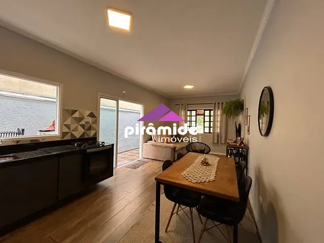 Casa com 125m² 2 quartos e 2 banheiros, à venda, no bairro Residencial Ana Maria em São José dos Campos