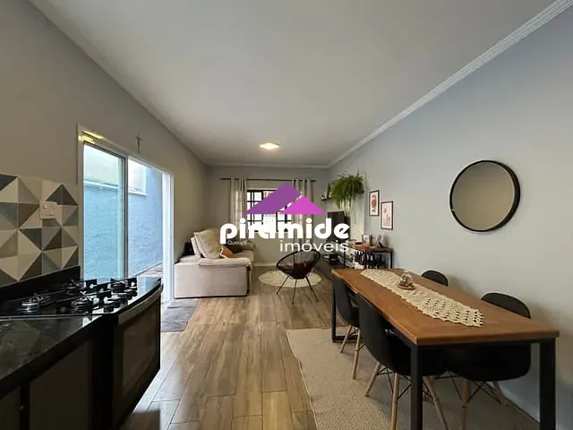 Casa com 125m² 2 quartos e 2 banheiros, à venda, no bairro Residencial Ana Maria em São José dos Campos