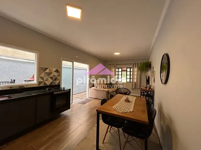 Casa com 125m² 2 quartos e 2 banheiros, à venda, no bairro Residencial Ana Maria em São José dos Campos