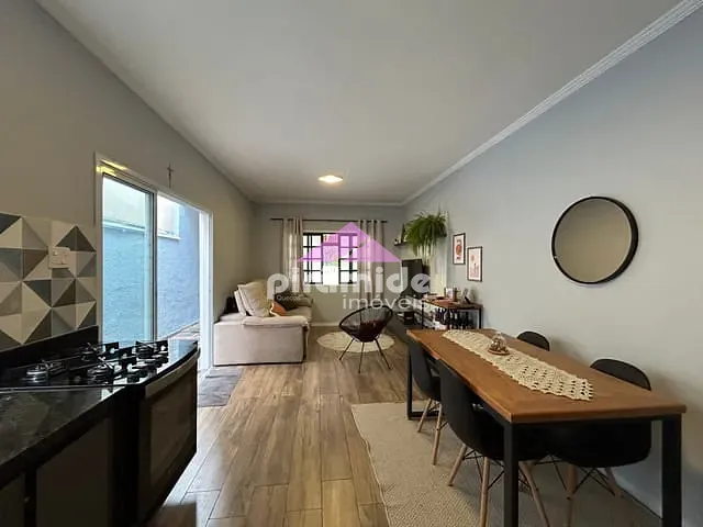 Casa com 125m² 2 quartos e 2 banheiros, à venda, no bairro Residencial Ana Maria em São José dos Campos