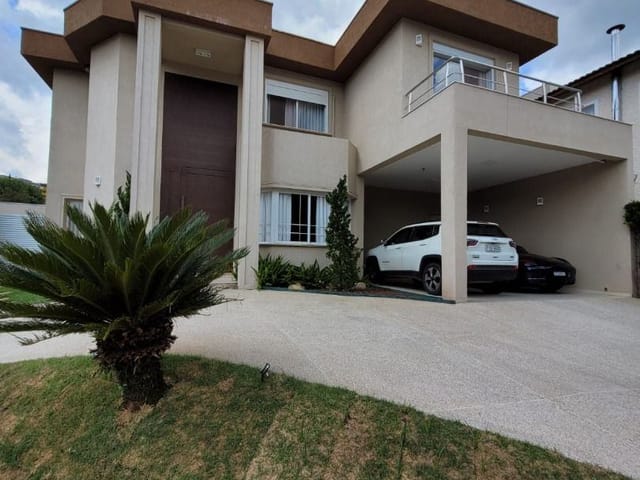 Casa com 420m² 4 quartos e 6 banheiros, à venda, no bairro Alphaville em Santana de Parnaíba