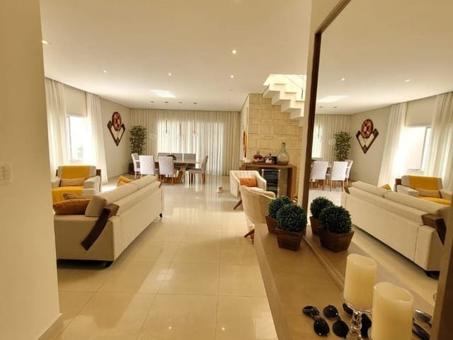 Casa com 420m² 4 quartos e 6 banheiros, à venda, no bairro Alphaville em Santana de Parnaíba
