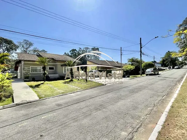 Casa com 1016m² 5 quartos e 5 banheiros, à venda, no bairro Jardim do Golf I em Jandira