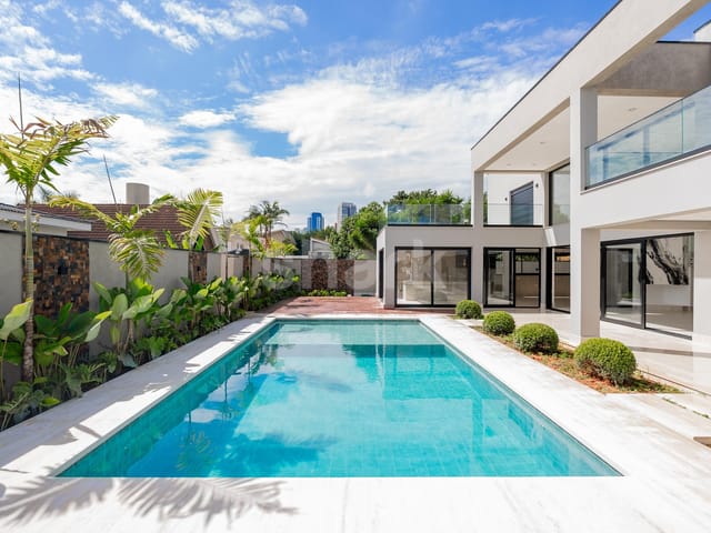 Casa com 840m² 5 quartos e 8 banheiros, à venda, no bairro Alphaville Residencial Dois em Barueri