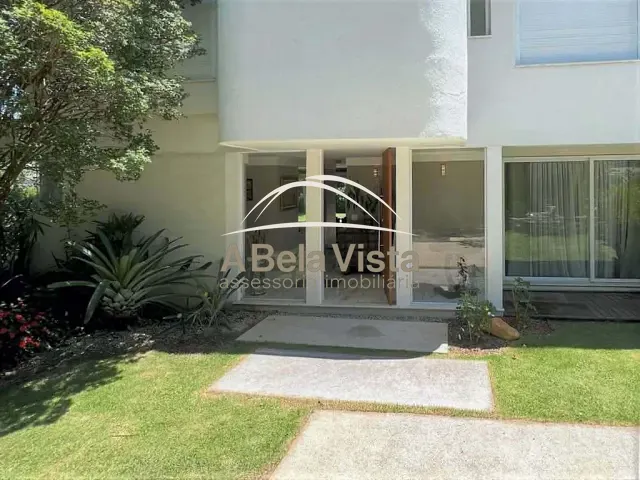 Casa com 1397m² 4 quartos e 6 banheiros, à venda, no bairro Altos de São Fernando em Jandira