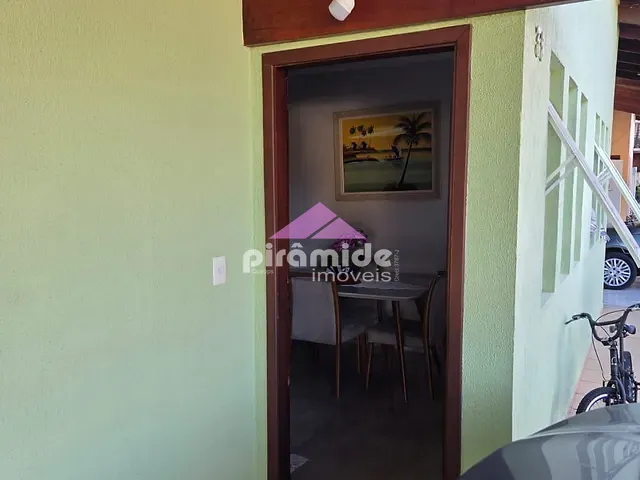 Casa com 124m² 3 quartos e 1 banheiro, à venda, no bairro Cidade Salvador em Jacareí