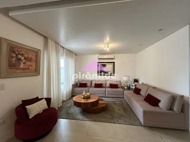 Casa com 313m² 6 quartos e 4 banheiros, à venda, no bairro Bosque dos Eucaliptos em São José dos Campos