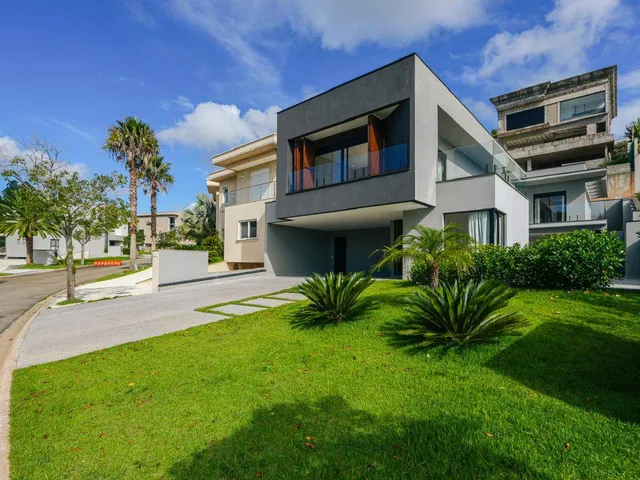 Casa com 512m² 5 quartos e 8 banheiros, à venda, no bairro Alphaville em Santana de Parnaíba