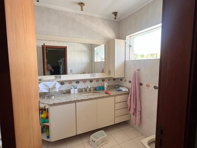Casa com 613m² 4 quartos e 6 banheiros, à venda, no bairro Alphaville Residencial Um em Barueri