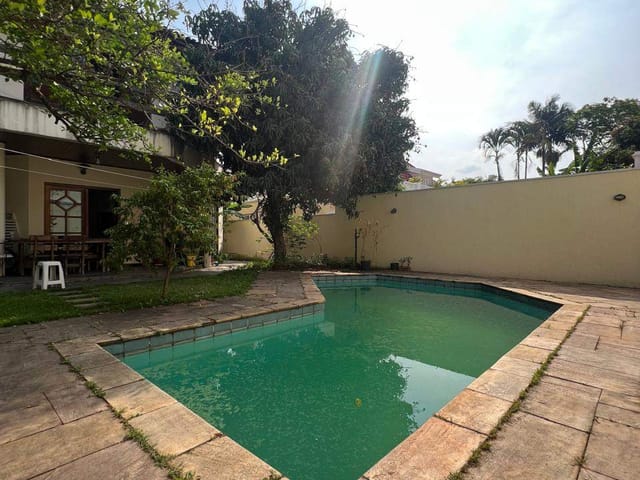 Casa com 613m² 4 quartos e 6 banheiros, à venda, no bairro Alphaville Residencial Um em Barueri